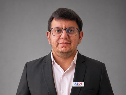 Dipak Ladhani